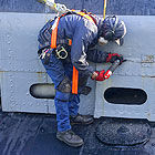 用低振动针缩放器恢复美国普普纳尼托潜水艇